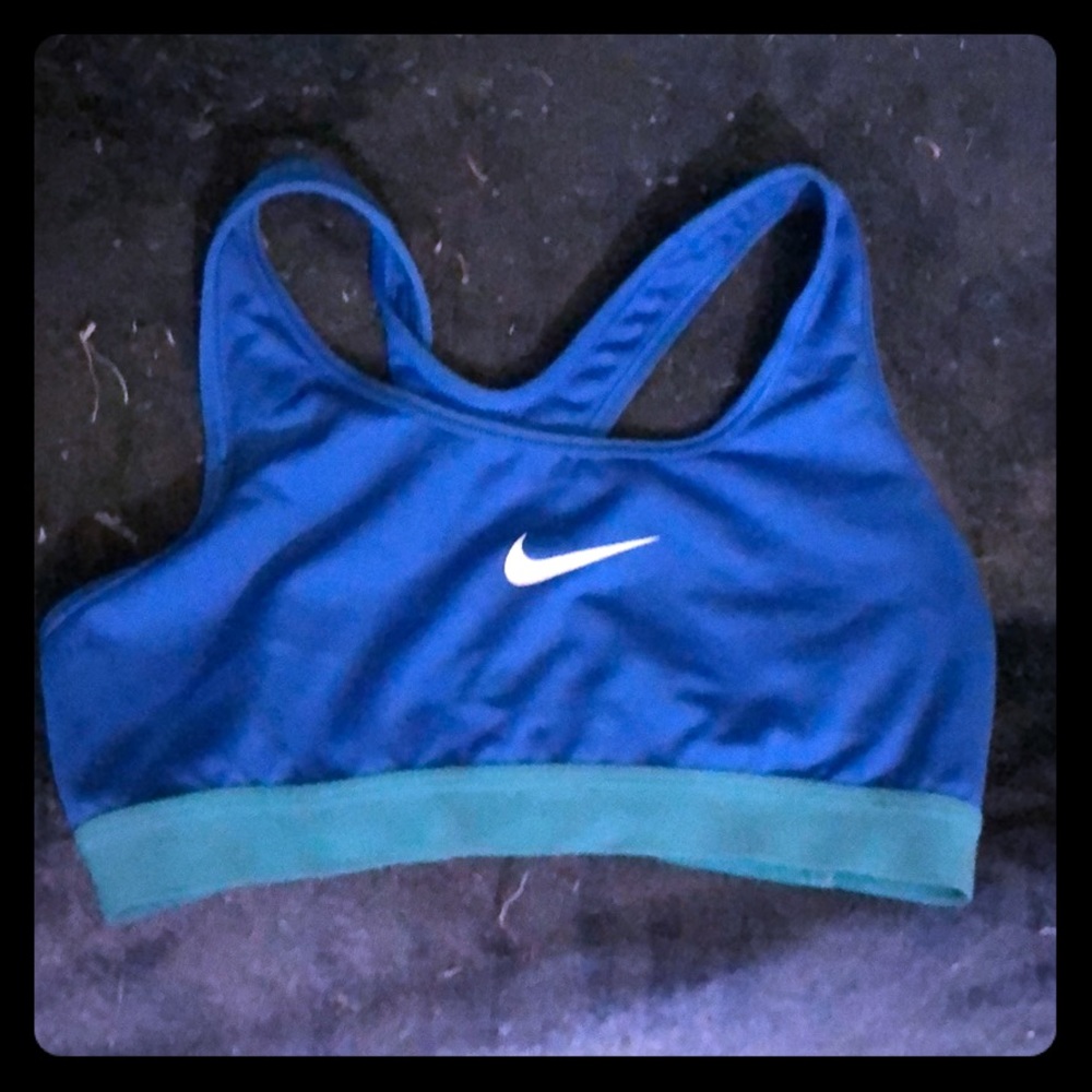 Nike women’s sports bra